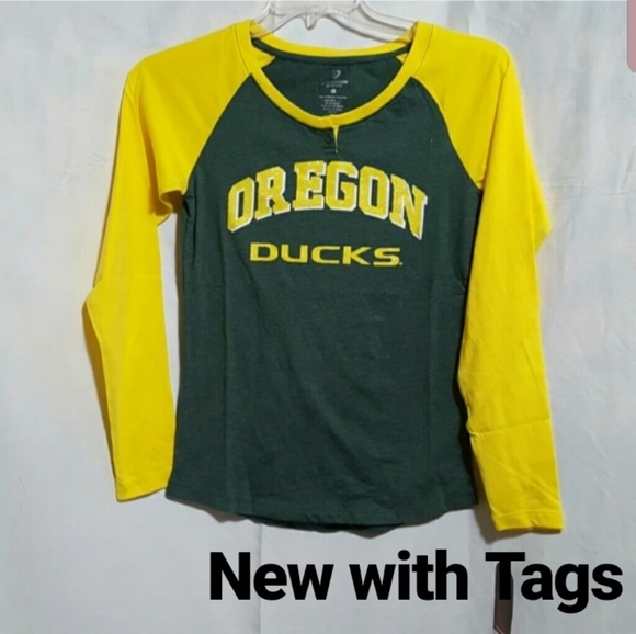 Colosseum Tops - ❤NWT Oregon Ducks Henley